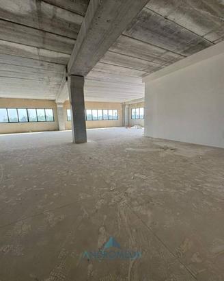 Immobile di 790 m² a Frattamaggiore