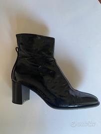 Stivaletto pelle lucida nera