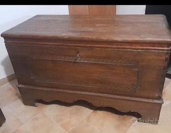 cassapanca in noce artigianale