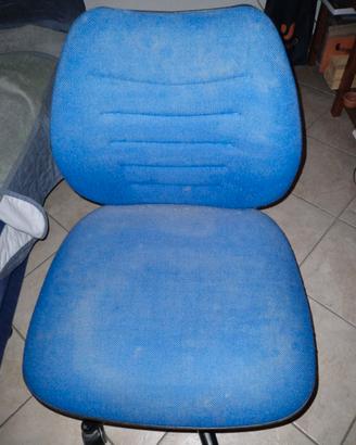 poltroncina imbottita da ufficio 