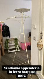 Appendiabiti in ferro battuto