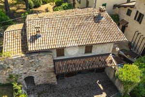 VILLA SINGOLA A TOSCOLANO-MADERNO