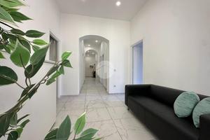 6 LOCALI A LA SPEZIA