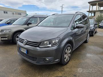 Volkswagen Touran Business 1.4 TSI DSG Highline351