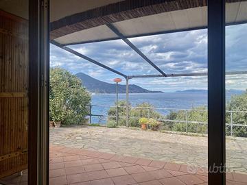 Villa di 155 m² con più di 5 locali a Rio