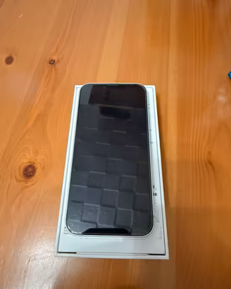iPhone 16e 128 GB – Batteria 99% – Garanzia
