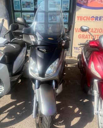 Yamaha X-Max 250