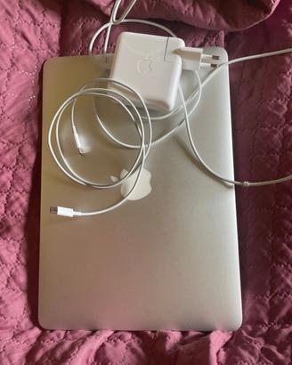 Macbook Pro 2015 13’ (prezzo trattabile)