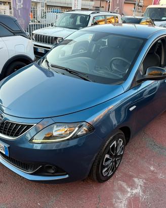 Lancia Ypsilon 1.0 Hybrid **LA CITY CAR IDEALE**