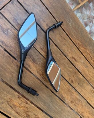 specchietti per moto