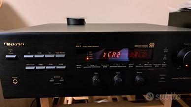 AMPLIFICATORE NAKAMICHI AV-7