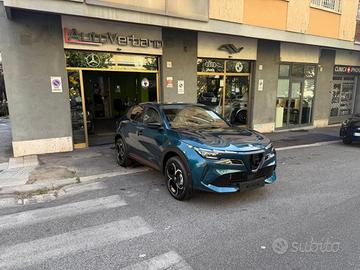 ALFA ROMEO Junior Speciale-1.2-145Cv-Hybrid Dct6