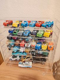 Macchinine Disney Cars e Hot Wheels con espositore