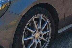 Cerchi in lega i Mercedes