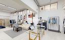 ampio-showroom-magazzino