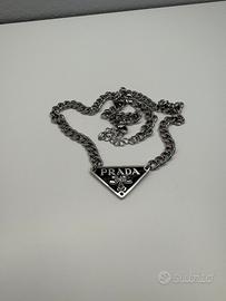 Collana Prada