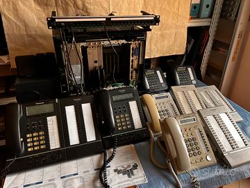 centrale telefonica Panasonic TDA 200 con telefoni