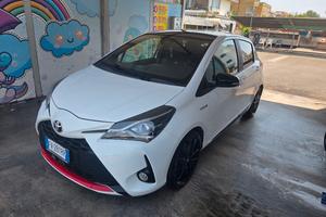 yaris ibrida gr