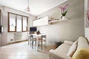 3 LOCALI A CORMANO