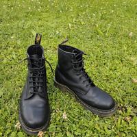 Dr. Martens 