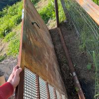 Porta in ferro con chiave