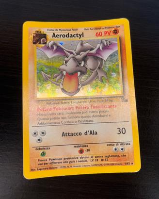 Carta pokemon aerodactyl