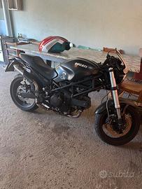 DUCATI MONSTER 650