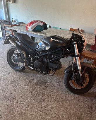 DUCATI MONSTER 650