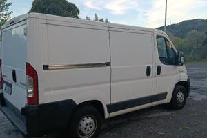 PEUGEOT BOXER 2200 CC.