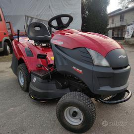 Trattorino rasaerba idrostatico con sacco raccolta