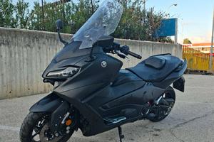 Yamaha T Max 560 - 2023