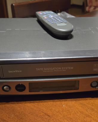 Videoregistratore Hitachi  FX 860 e stereo HiFi