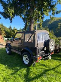 Suzuki samurai
