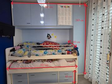 Camera completa con due letti