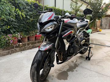 Triumph Street Triple 765 RS