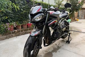 Triumph Street Triple 765 RS