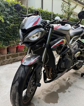 Triumph Street Triple 765 RS