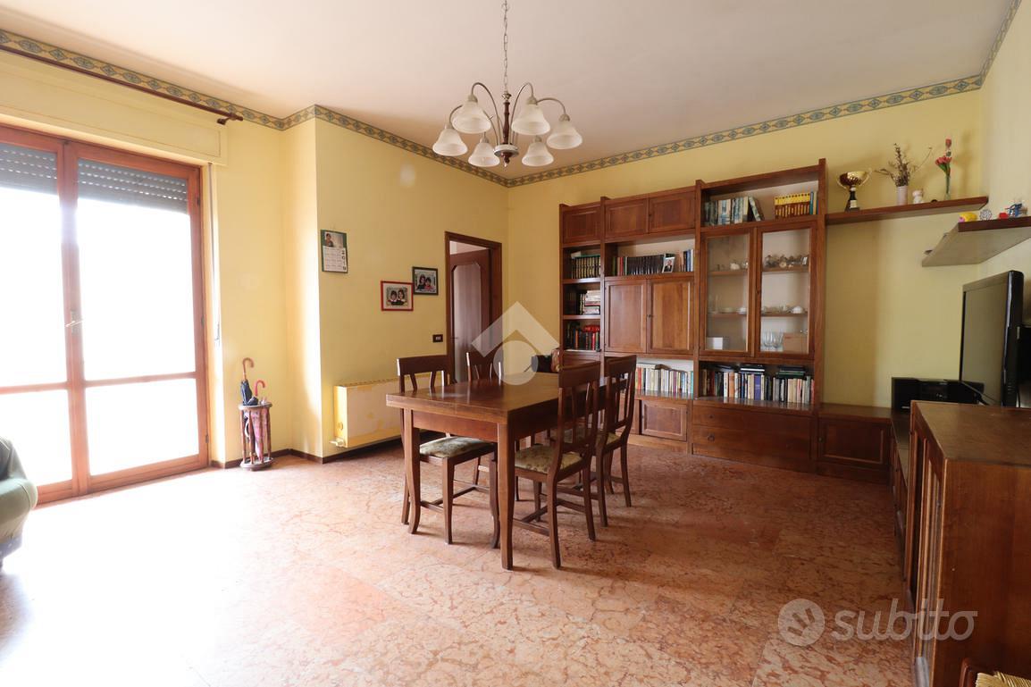 Appartamento – Voghera, Villa Iria - Altro