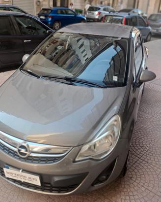 Opel Corsa 1.2 GPL-NEOPATENTATI-(2012)-Euri 4350