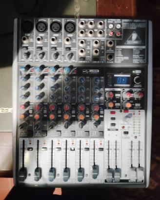 BEHRINGER HENYX H1204USB