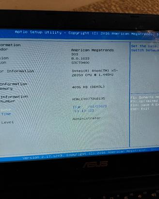ASUS E200HA  11,6 "- non funzionante – per ricambi