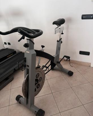 Attrezzi palestra