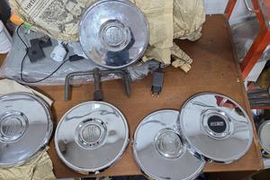 Fiat 850 / 600 o Fiat d'epoca borchie copricerchio