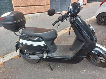 SCOOTER ELETTRICO NIU NQI GTS SPORT