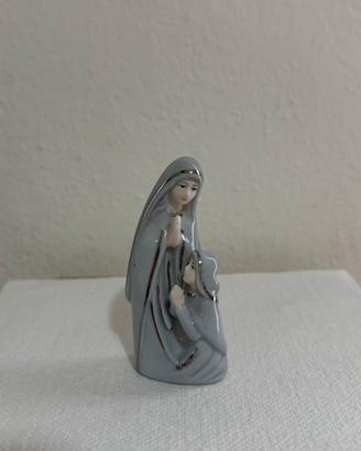 Statua di Nostra signora di Lourdes