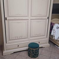 Armadio decorata a mano