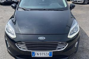 Ford Fiesta 1.5 TDCI 86cvTITANIUM CERCHI APPLE CAR