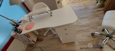 Tavolo professionale per onicotecnica