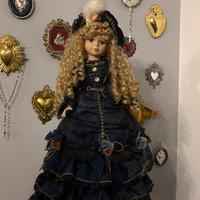 Bambola porcellana anni 70 stile barocco