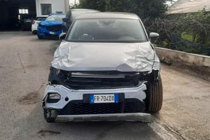 Volkswagen T-Roc cc15 150cv benzina anno 2018
